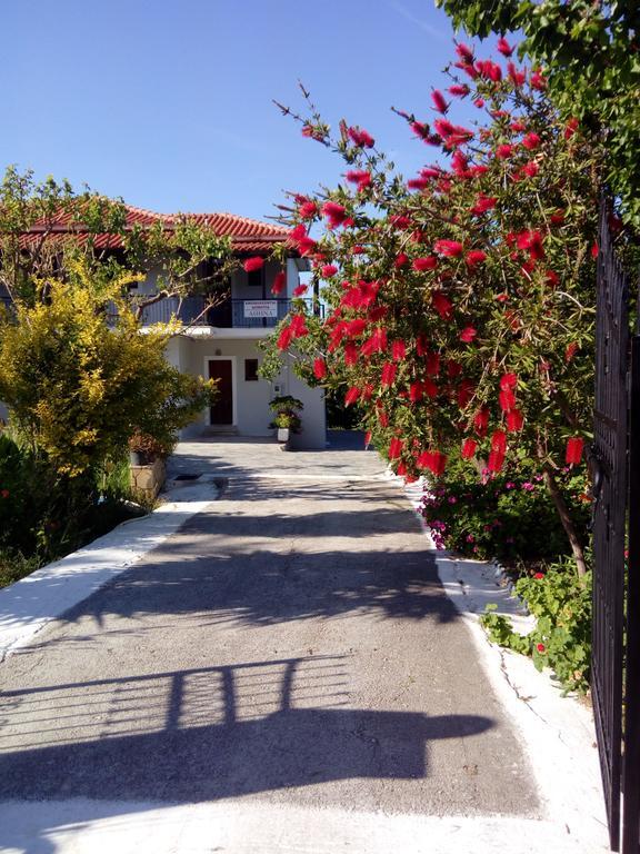Athina Apartment *